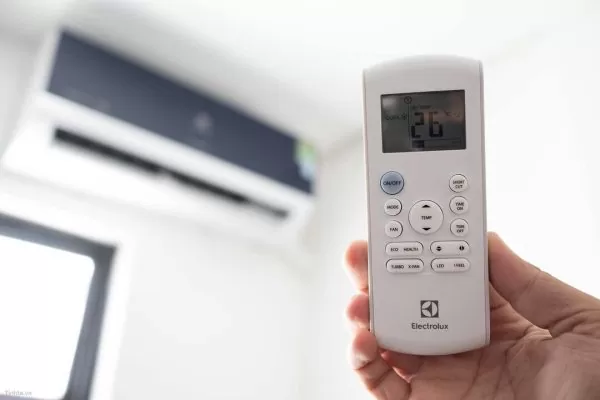 cách sử dụng điều khiển điều hòa Electrolux