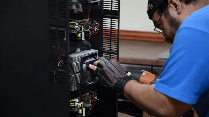 sửa tủ rượu vang