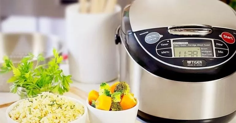 Cách khắc phục nồi cơm điện Toshiba báo lỗi C10