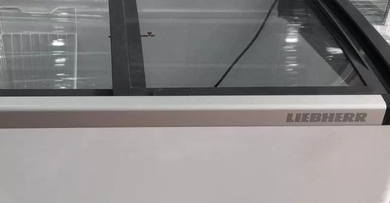 tủ đông bị đóng tuyết