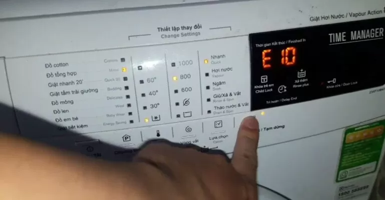 Nguyên nhân và cách khắc phục máy giặt electrolux 8kg bị lỗi e10
