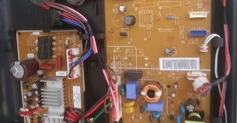 Nguyên nhân tủ lạnh đèn chớp liên tục