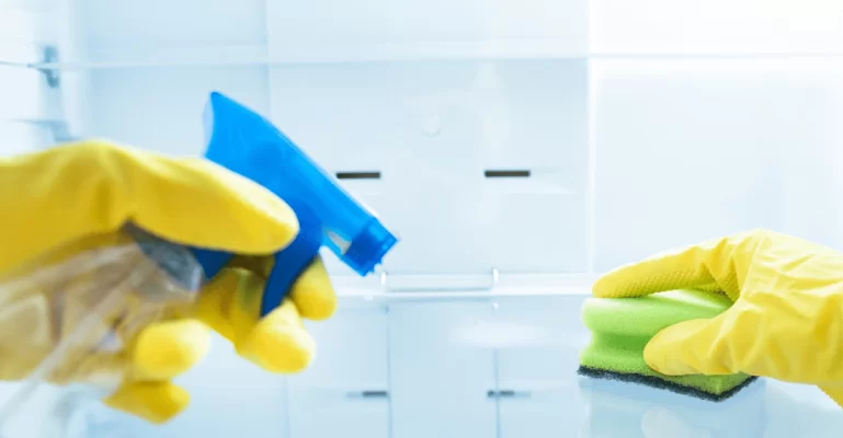 Những dấu hiệu cho thấy bạn cần vệ sinh tủ lạnh ngay