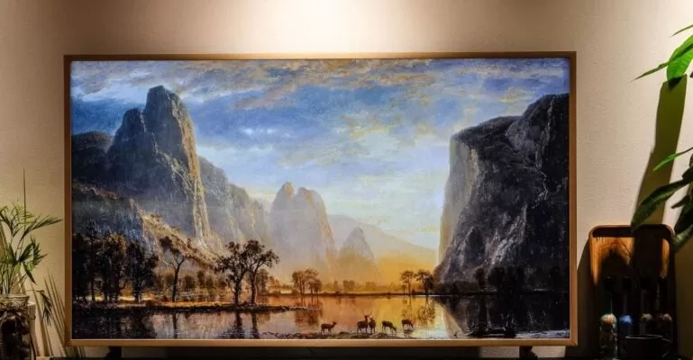 Tivi khung tranh là gì