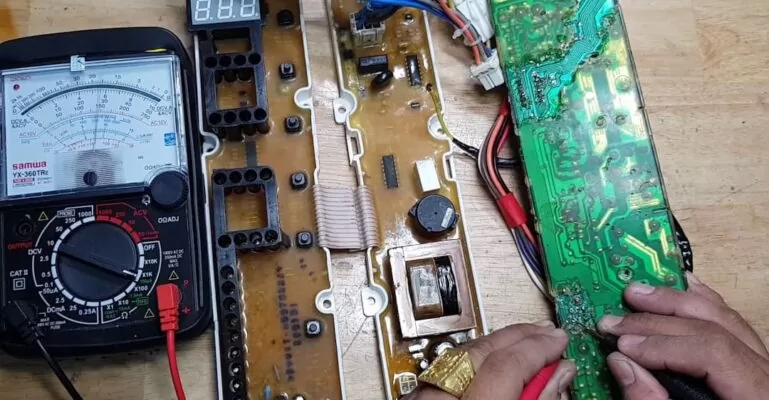 cách khắc phục bo mạch máy giặt bị chảy keo