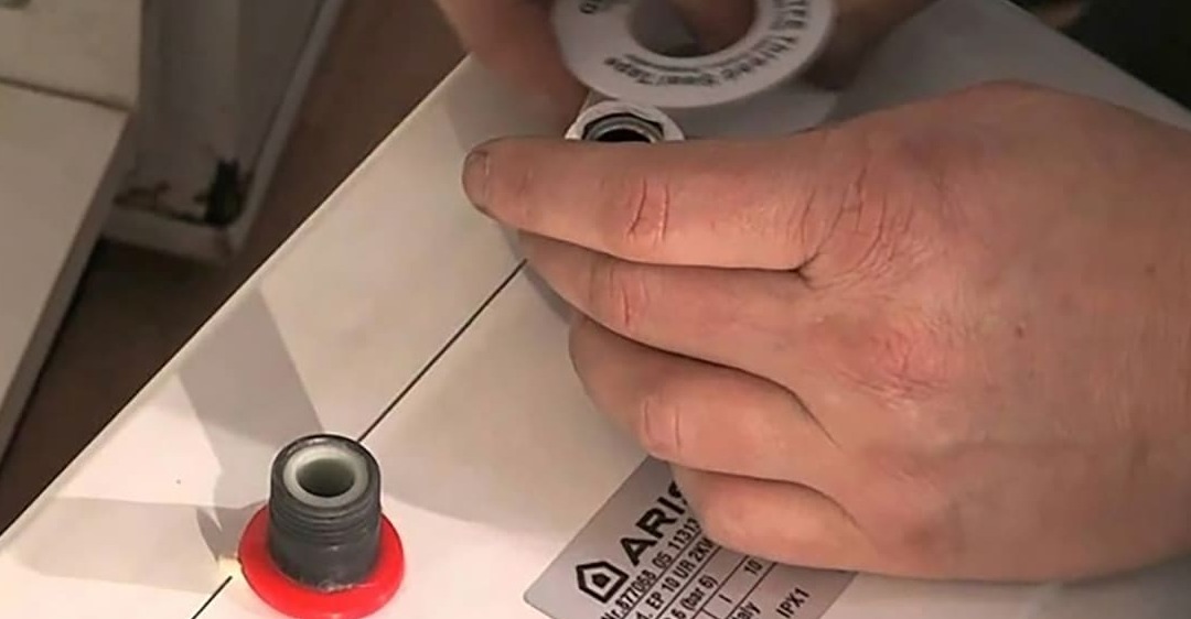 cách khắc phục máy nước nóng panasonic bị chảy nước