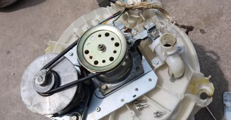 máy giặt bị hỏng hộp số