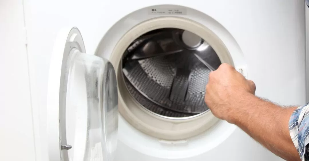 Cách mở máy giặt khi bị khoá
