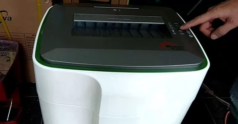 máy hủy giấy phát ra tiếng ồn