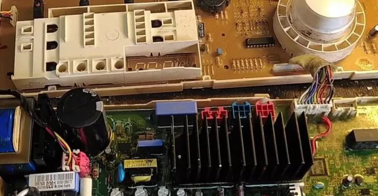 nguyên nhân máy giặt bị hư bo mạch