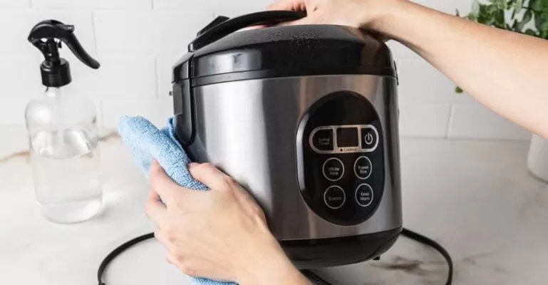 nguyên nhân nồi cơm điện aqua báo lỗi e3