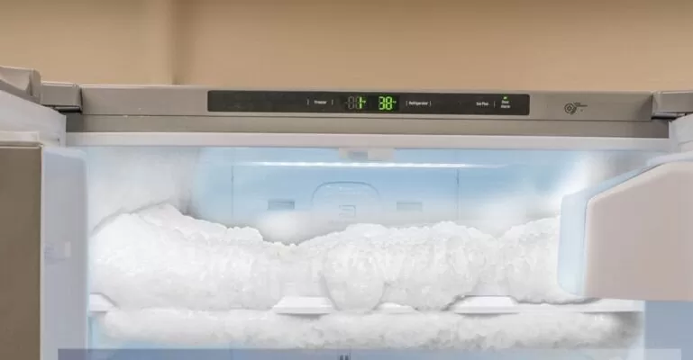 nguyên nhân tủ lạnh đóng tuyết