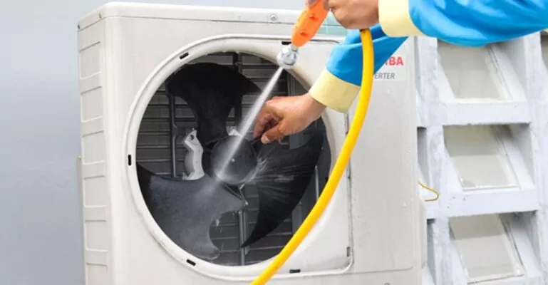 Dấu hiệu cho thấy quạt dàn lạnh chạy không đều