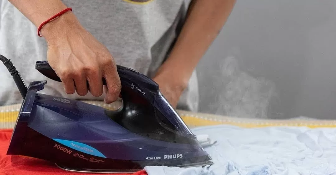 bàn ủi hơi nước philips bị chảy nước