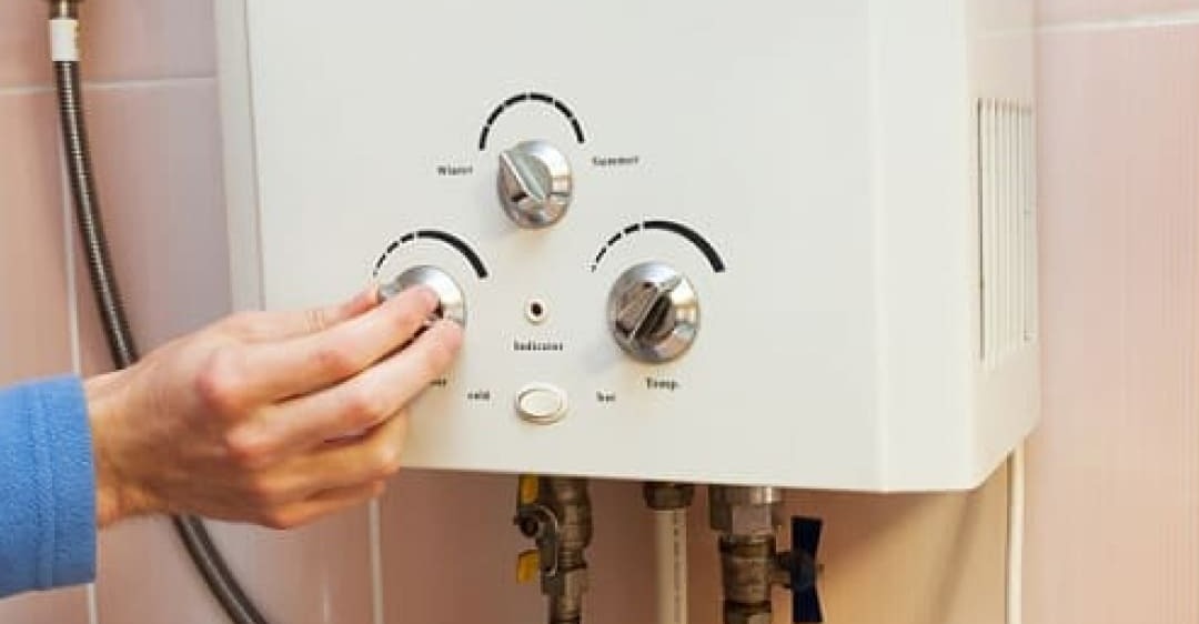 bình nóng lạnh không ngắt điện