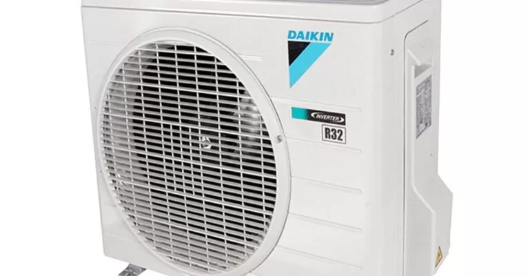 lỗi j7 điều hòa đaikin