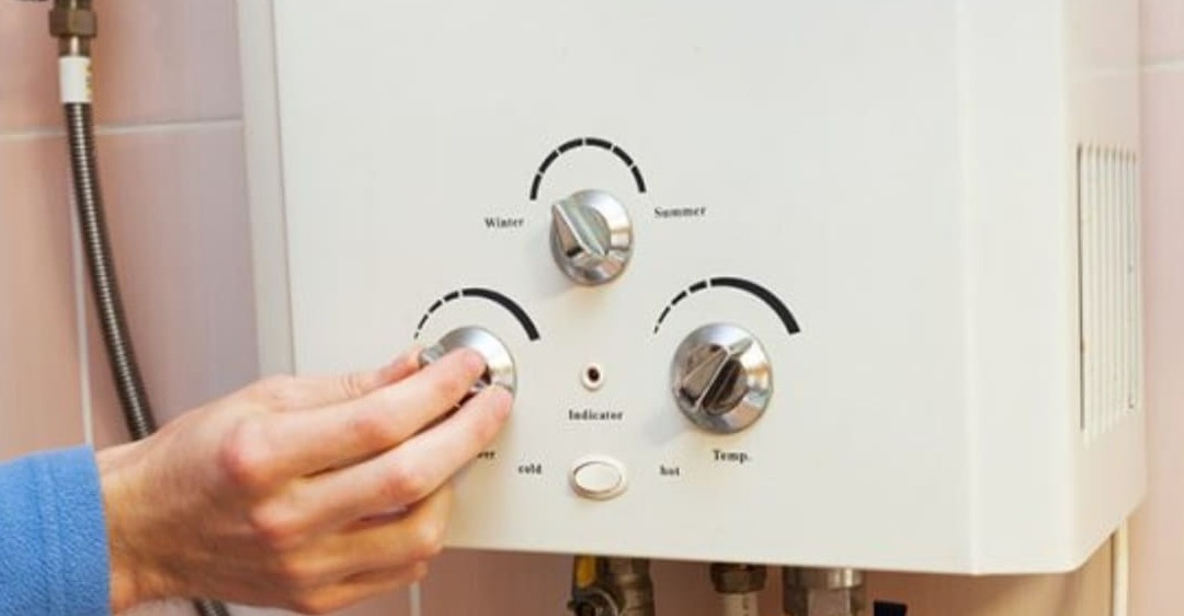 nguyên nhân máy nước nóng không sáng đèn đỏ