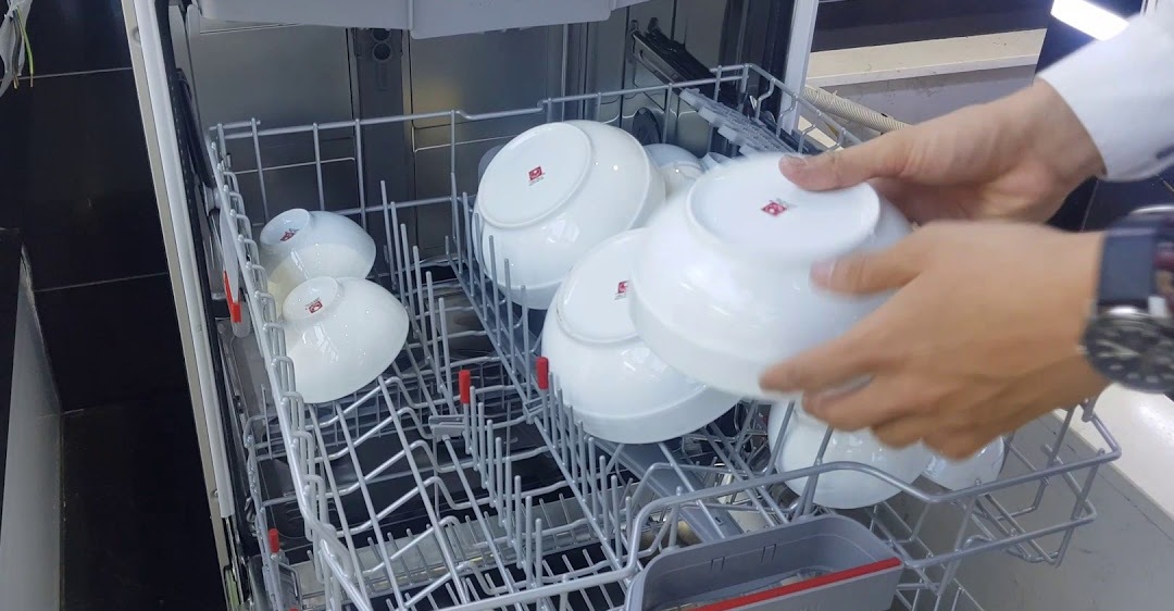 Nguyên nhân máy rửa bát bị nhớt
