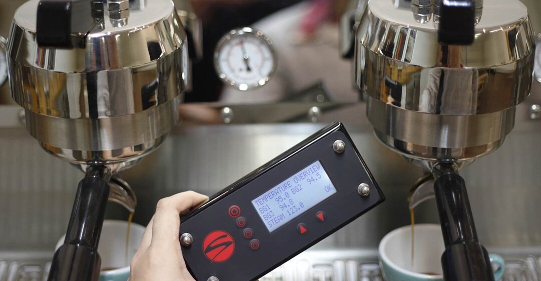 máy pha cafe chảy chậm