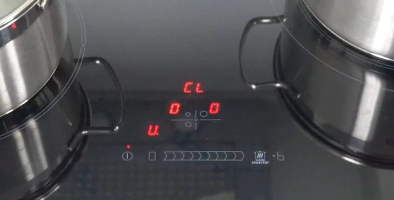 bếp từ báo lỗi u