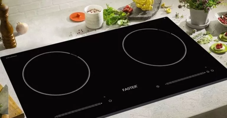 Bếp từ báo lỗi E