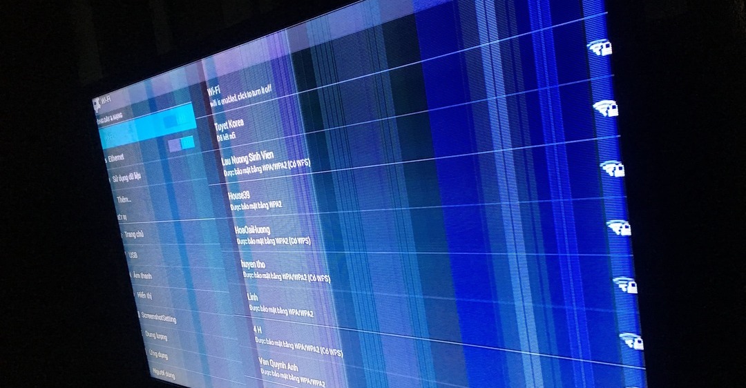 Nguyên nhân tivi bị sọc ngang màn hình