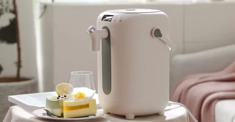 bình thủy điện không ngắt