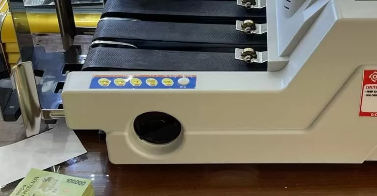 Cách khắc phục máy đếm tiền báo lỗi ERR