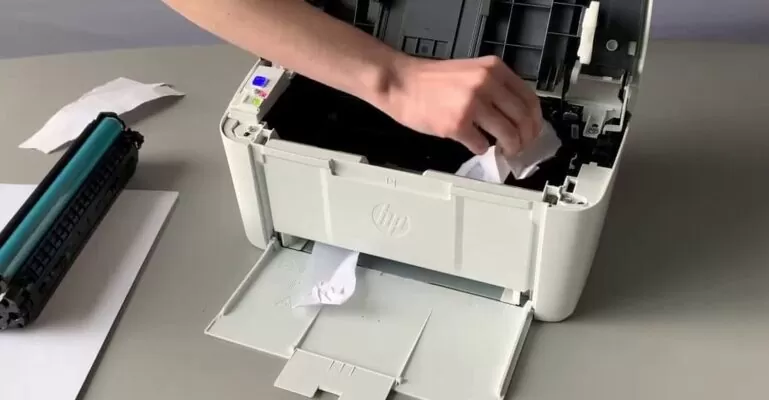máy in hp bị kẹt giấy