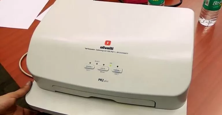 máy in olivetti pr2 plus không in được