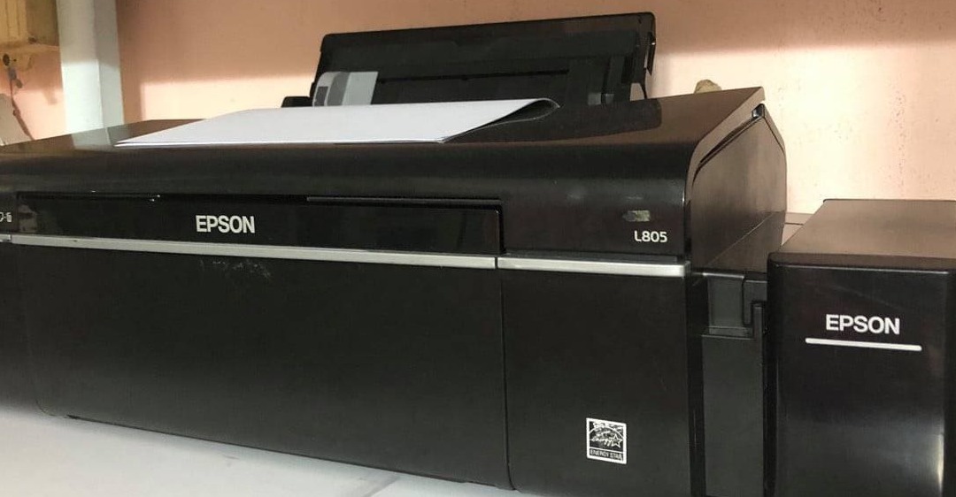 nguyên nhân máy in epson l805 in không đúng màu