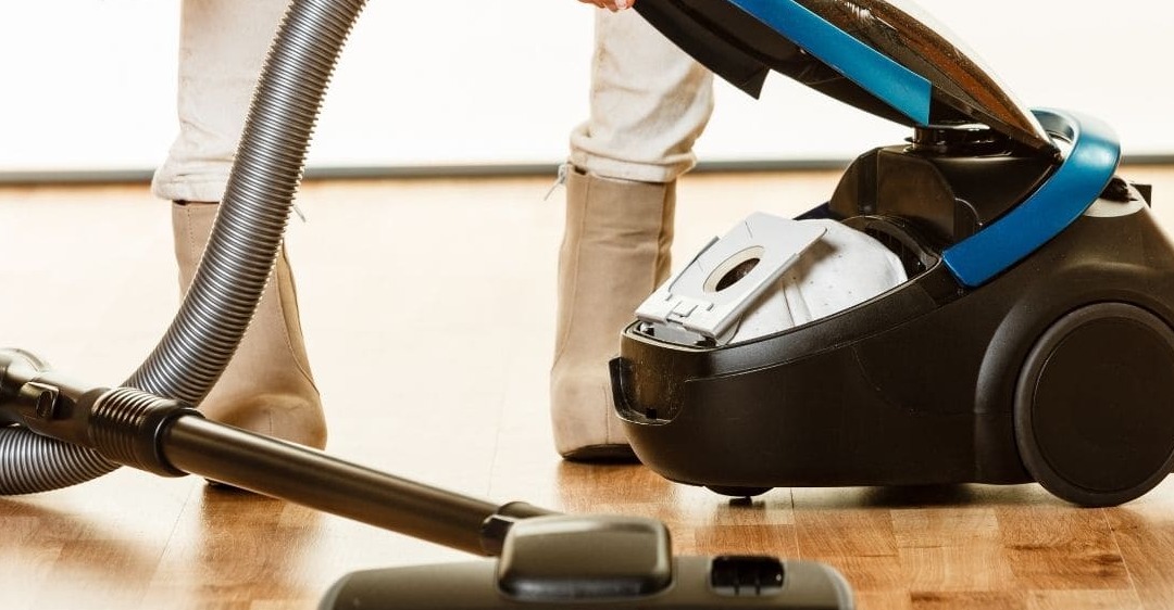 Máy hút bụi có túi