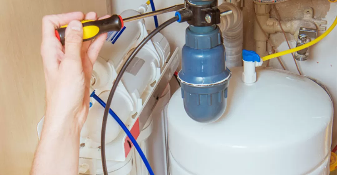 bình áp máy lọc nước bị rò nước