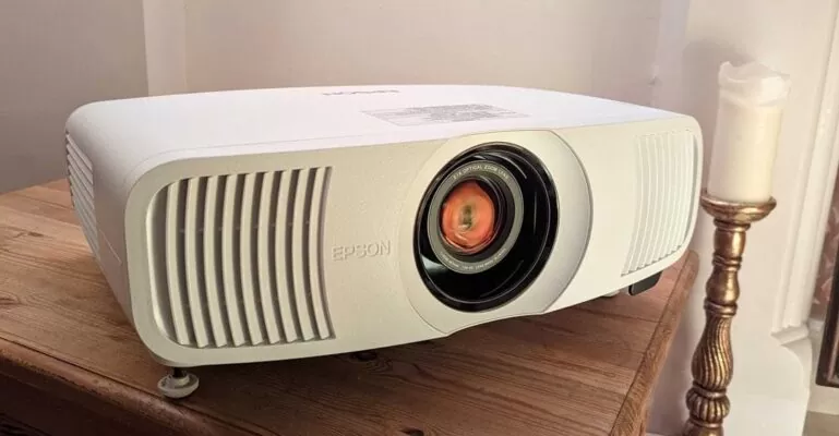 cách sử dụng máy chiếu epson