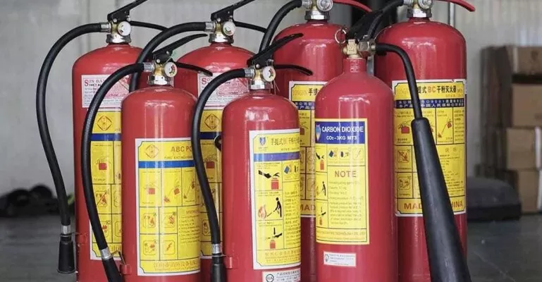 chữa cháy điện bằng gì