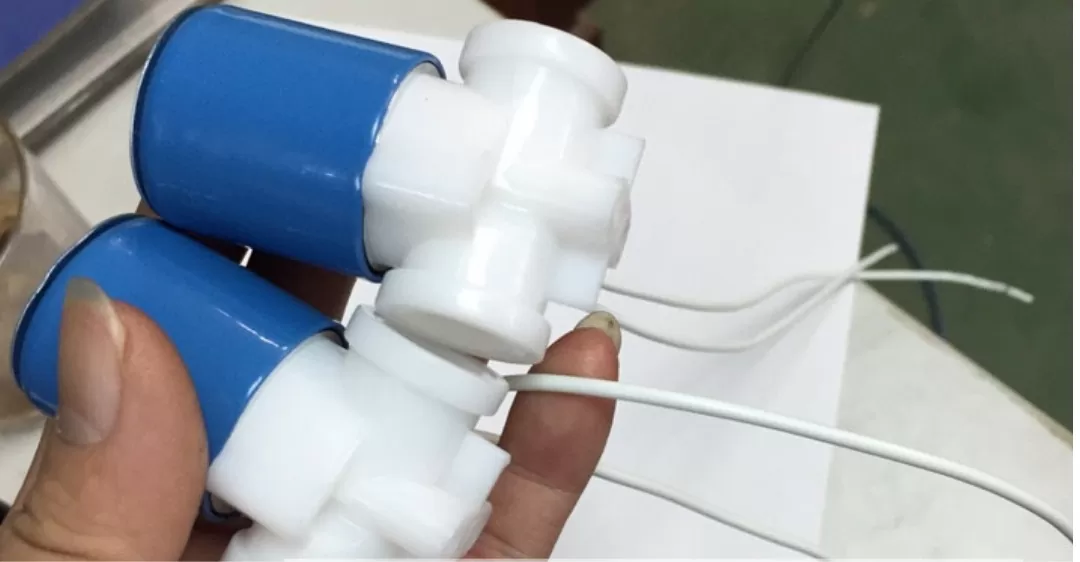 máy bơm máy lọc nước bị rò nước