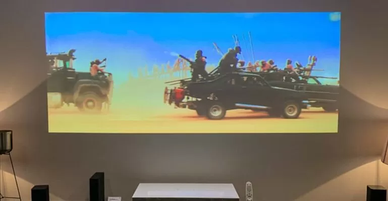 máy chiếu bị ngược