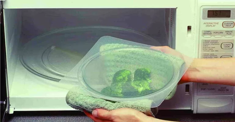 nấu rau củ quả bằng lò vi sóng
