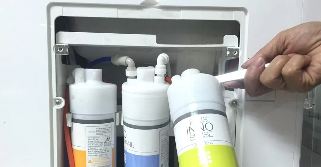 nguyên nhân máy lọc nước bị e khí