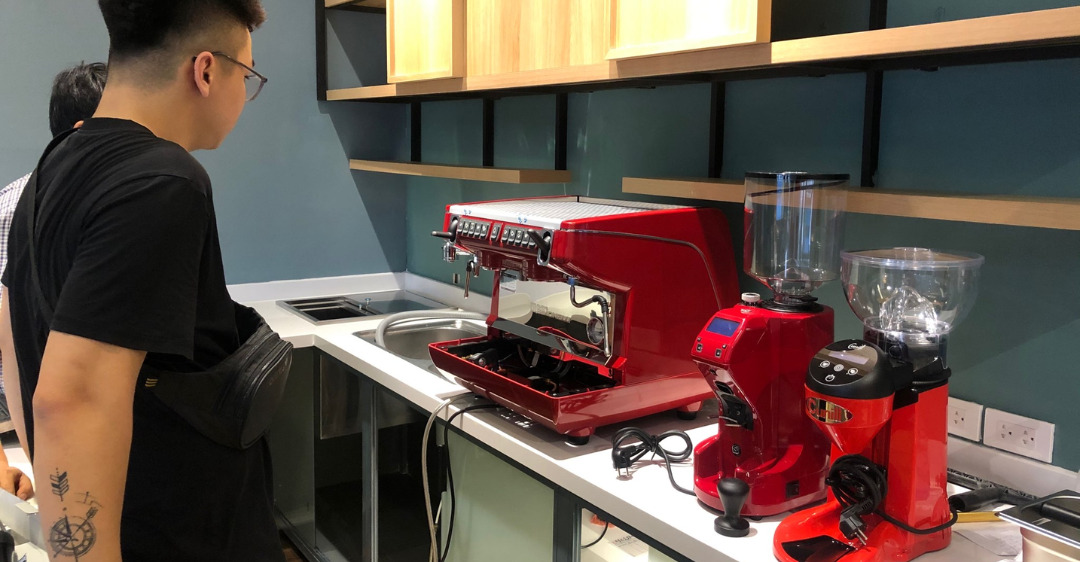 lắp đặt máy pha cafe