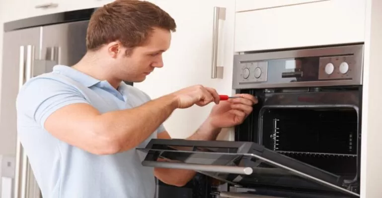 Lò vi sóng bị đứt cầu chì