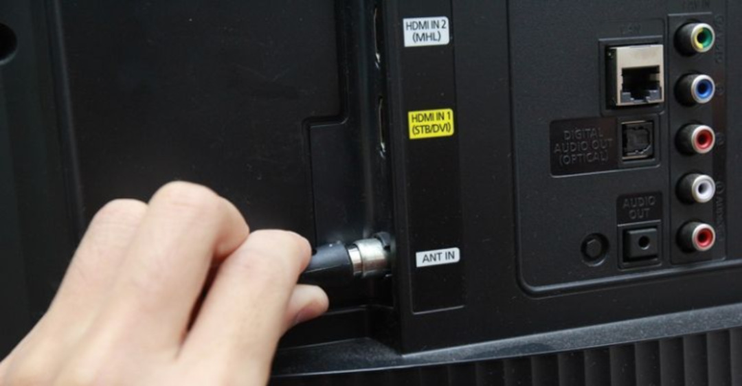 Tivi Samsung bị mờ nửa màn hình