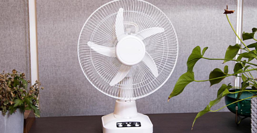 Cách sửa quạt tích điện sạc không vào điện 