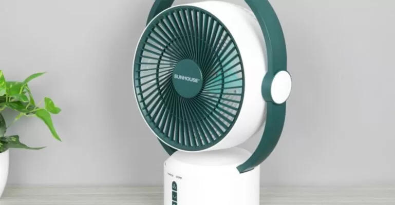 Quạt tích điện sạc không vào điện