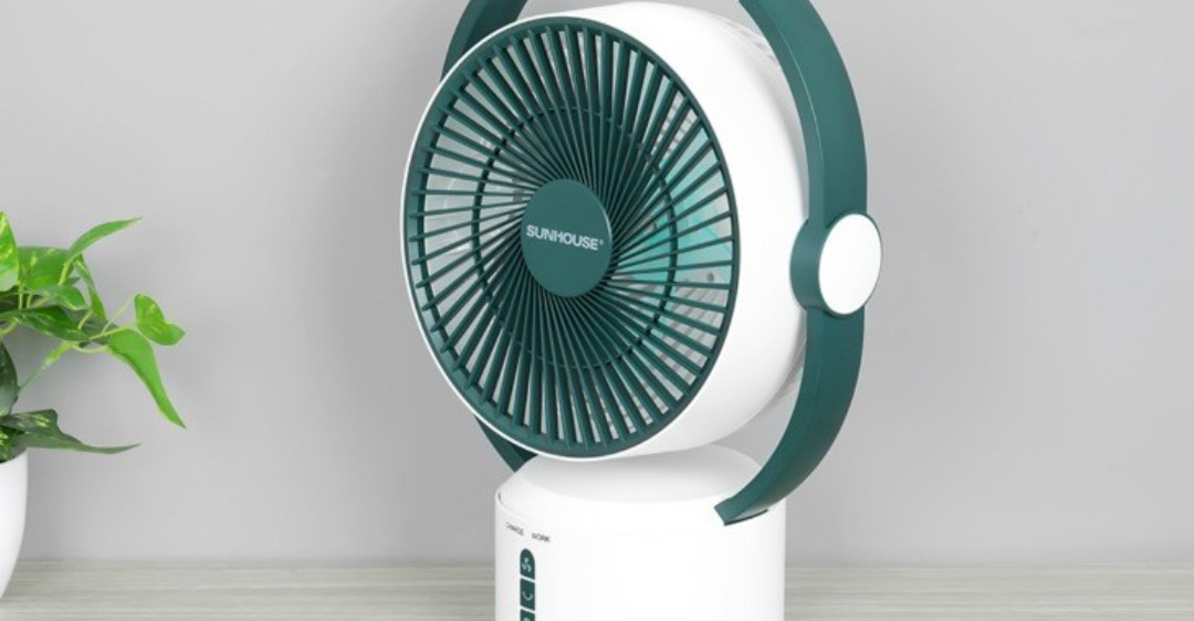 Quạt tích điện sạc không vào điện