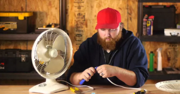 sửa quạt tích điện không chạy