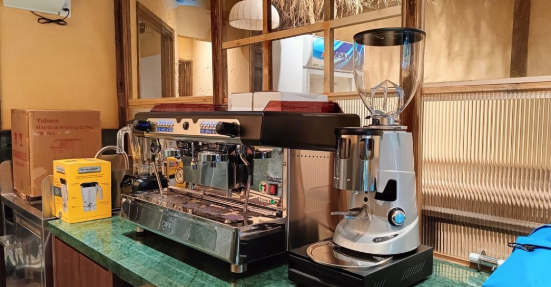 tiết kiệm điện máy pha cà phê