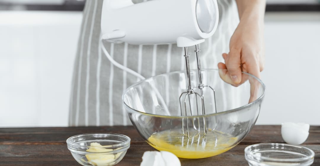 cách khắc phục máy đánh trứng bị cháy