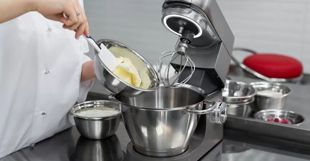 cách khắc phục máy đánh trứng rung lắc mạnh