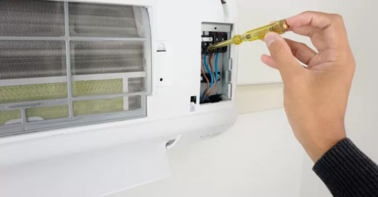 máy lạnh toshiba mất nguồn